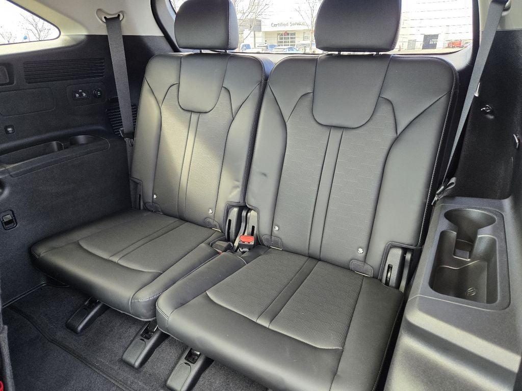 2025 Kia Sorento — detail view